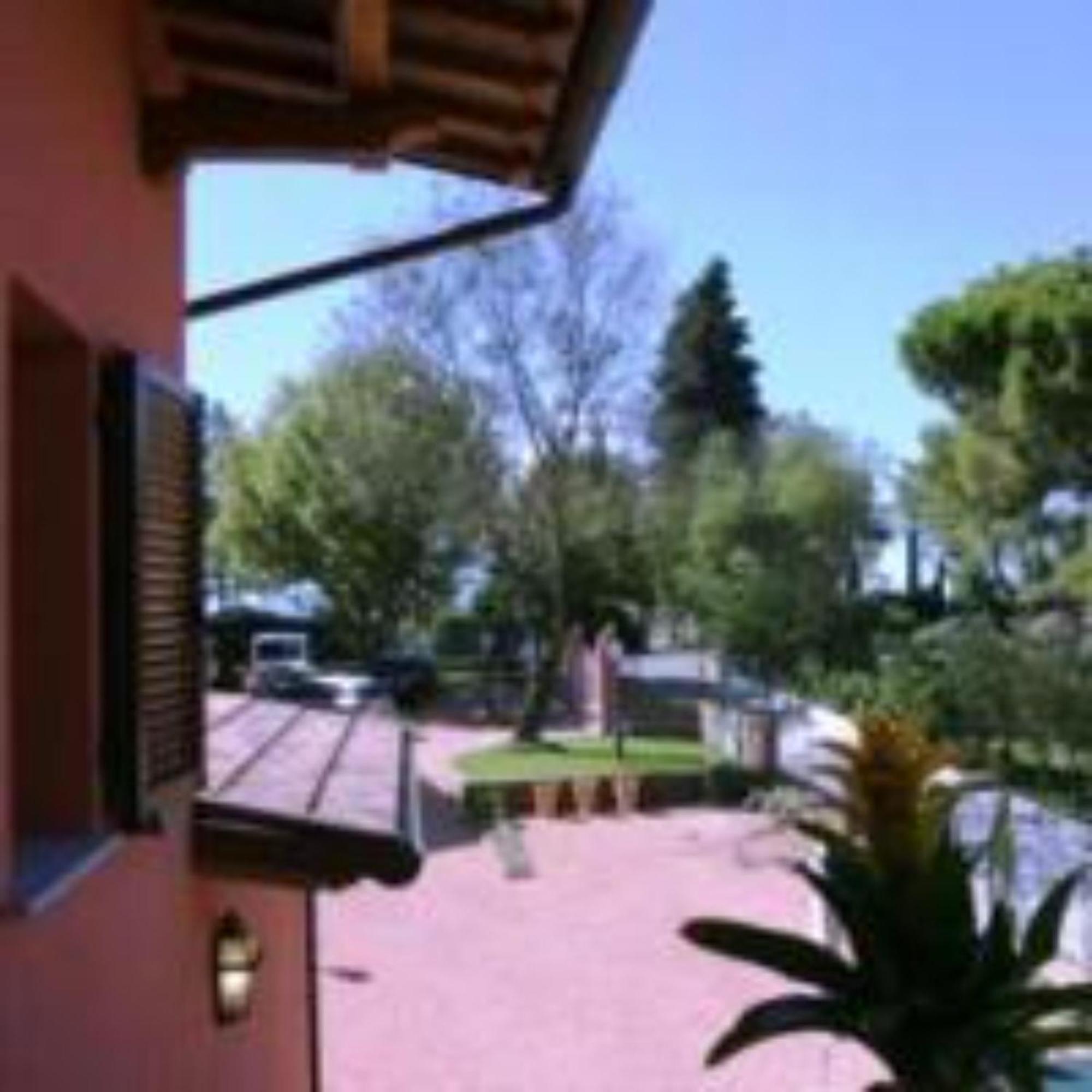 La Bettola Tavern Rooms Restaurant Montopoli in Val dʼArno エクステリア 写真