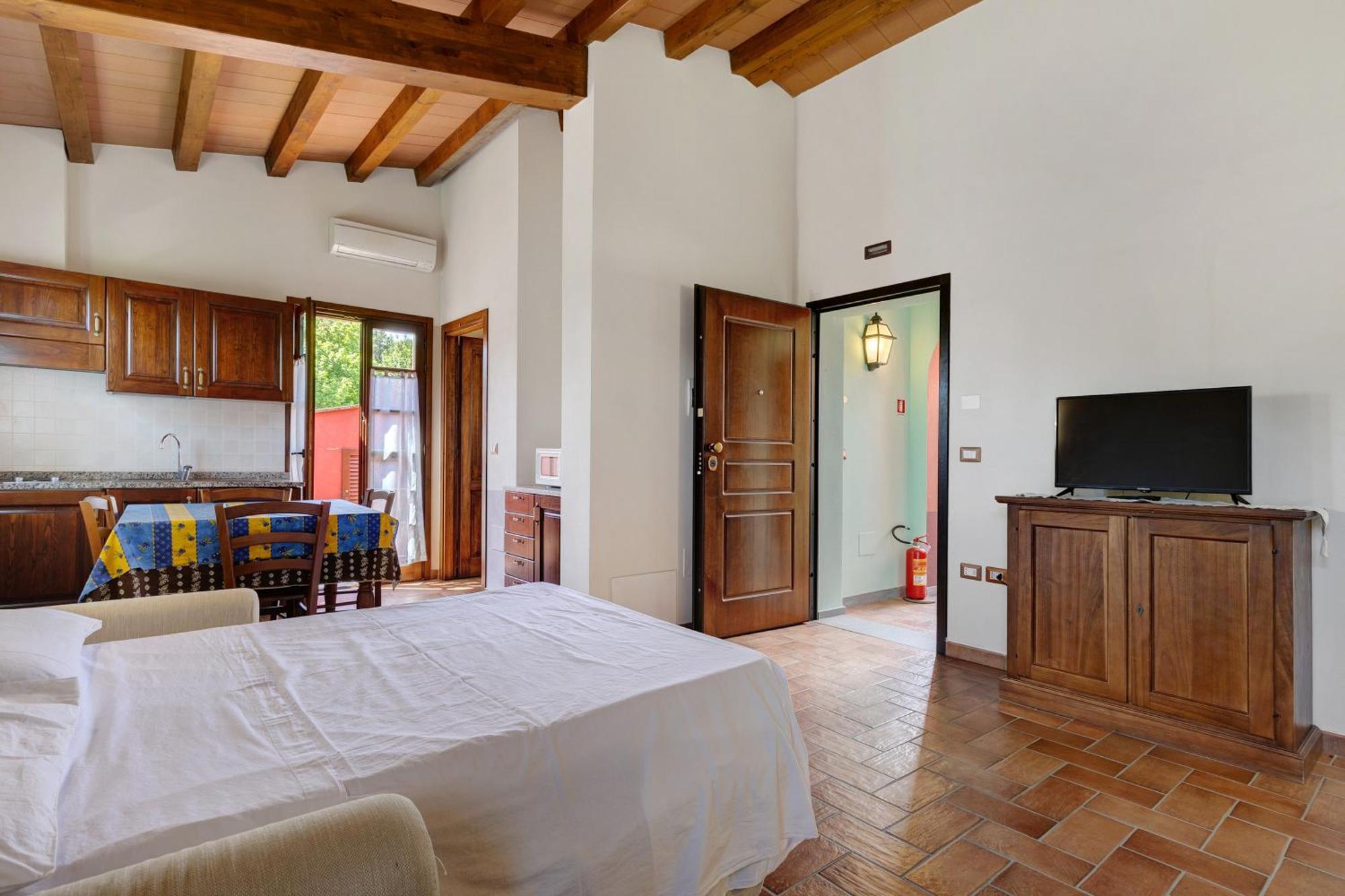 La Bettola Tavern Rooms Restaurant Montopoli in Val dʼArno エクステリア 写真